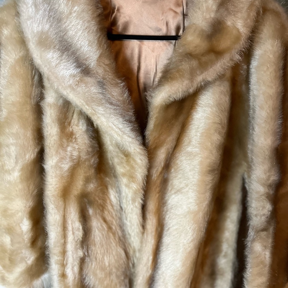Sears Women's Teddy Cape Jacket in Cream